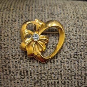 AVON Heart April Birthstone Brooch Gold-tone